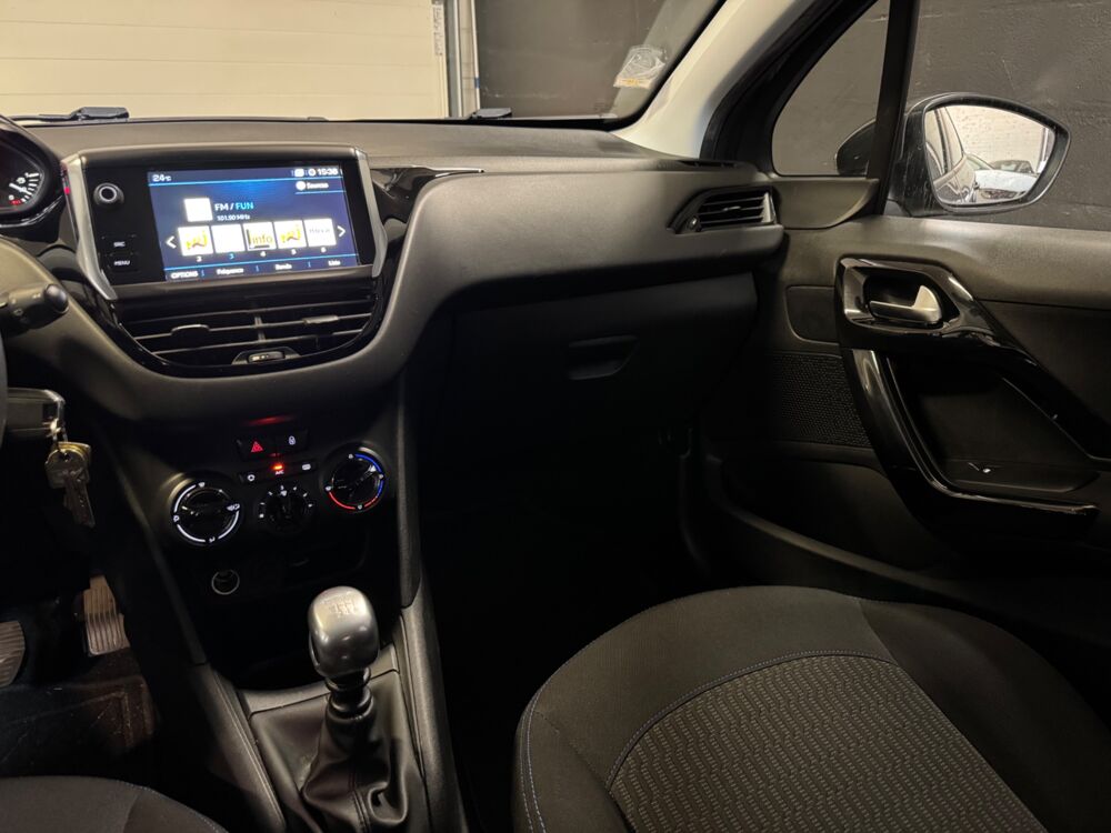 208 GENERATION-I 1.5 BLUEHDI 100ch SIGNATURE 1ERE MAIN/ CARPLAY/ 2018 occasion 78125 Gazeran