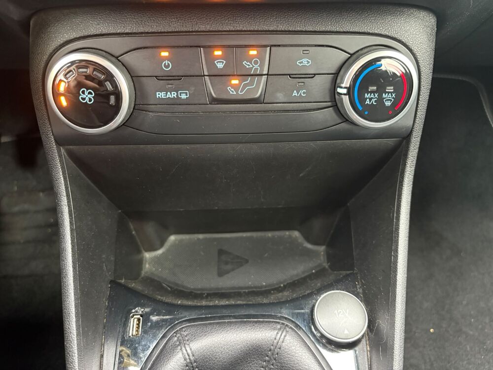 Fiesta 1.5 TDCI 85 CH TREND S&S / CARPLAY / SUIVI FORD + ATTELAGE 2018 occasion 40000 Mont-de-Marsan