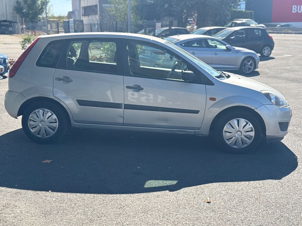 Fiesta 1.4 TDCI 70ch FUN - DISTRIBUTION FAITE 2008 occasion 26000 Valence