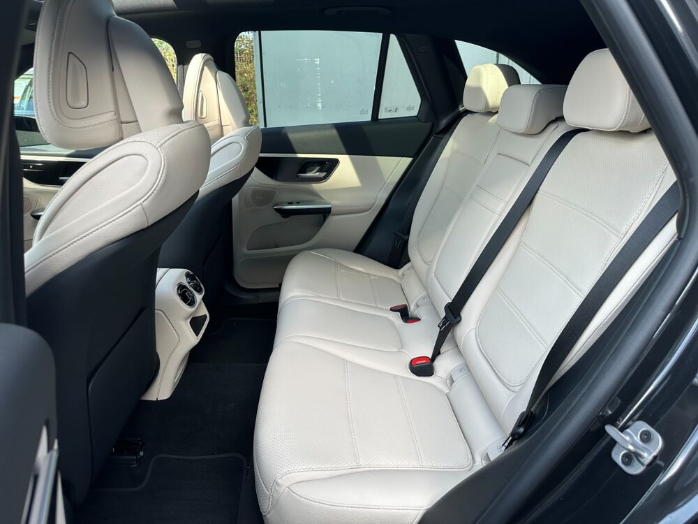 Classe GLC 220D 195CH 4MATIC / aVANTGARDE LINE / 1ERE MAIN - CARPLAY - 2024 occasion 44220 Cou&euml;ron