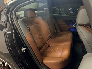 S&eacute;rie 5 3.0 550 E 490H 315 PHEV HYBRID 19KWH XDRIVE BVA 2025 occasion 76190 &Eacute;calles-Alix