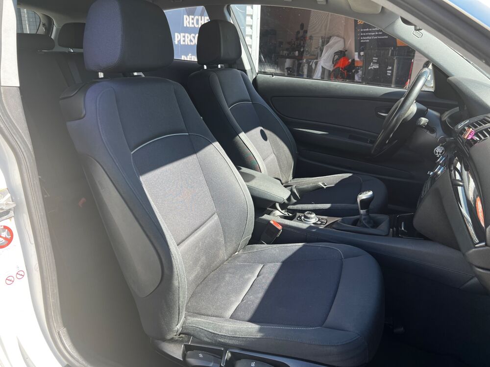 S&eacute;rie 1 2.0 118 D 143 CH CONNECT DRIVE 2011 occasion 47000 Agen