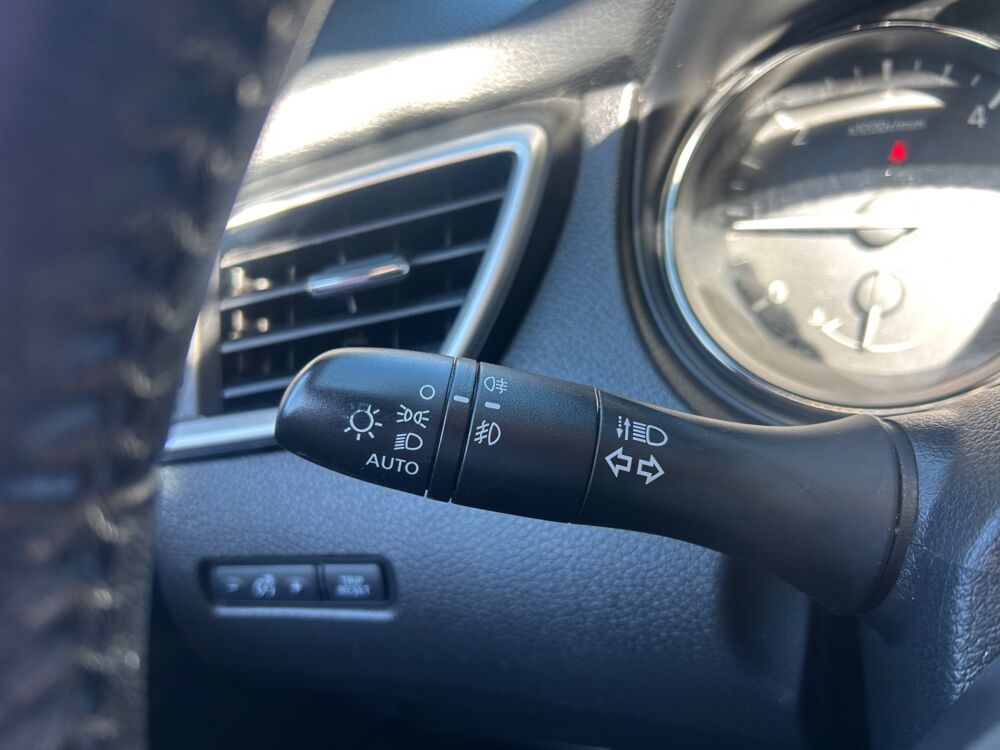 X-Trail 1.6L DCI 130ch BUSINESS EDITION / TOIT OUVRANT PANORAMIQUE/ 2017 occasion 38420 Le Versoud