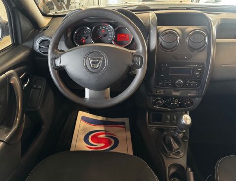 Duster 1.5 DCI 110 Ch - DISTRIBUTION NEUVE 4X2- ATTELAGE 2014 occasion 79000 Niort