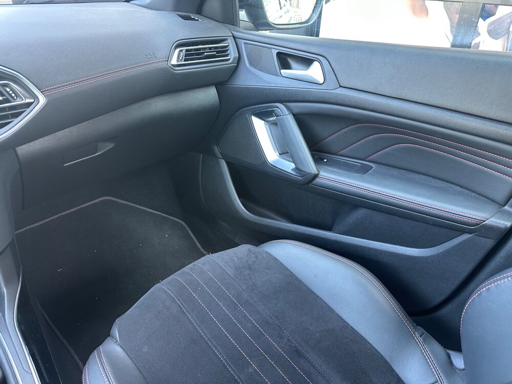 308 1.2 130ch GT PACK APPLE CARPLAY / CAMERA DE RECUL / COURROIE 2021 occasion 38420 Le Versoud