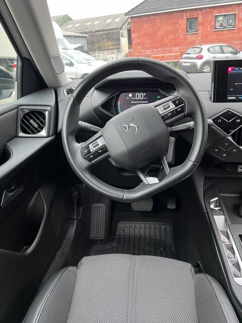 DS3 135 CV50KWH TOITS-DE-PARIS CLIMATISATION ELECTRIQUE/BOITE AU 2023 occasion 76150 Saint-Jean-du-Cardonnay