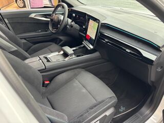Austral 1.2 E-TECH 200H FULL-HYBRID TECHNO ESPRIT ALPINE BVa6 2025 occasion 17430 Tonnay-Charente