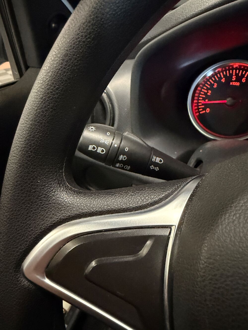 Sandero 1.0 SCE 75CH AMBIANCE- 1 ERE MAIN- FAIBLE KILOMETRAGE-BLUETO 2018 occasion 69400 Arnas
