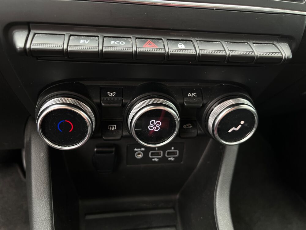 Clio 1.6 E-TECH 140H 90 HYBRID FULL-HYBRID BUSINESS BVA 2021 occasion 33210 Maz&egrave;res