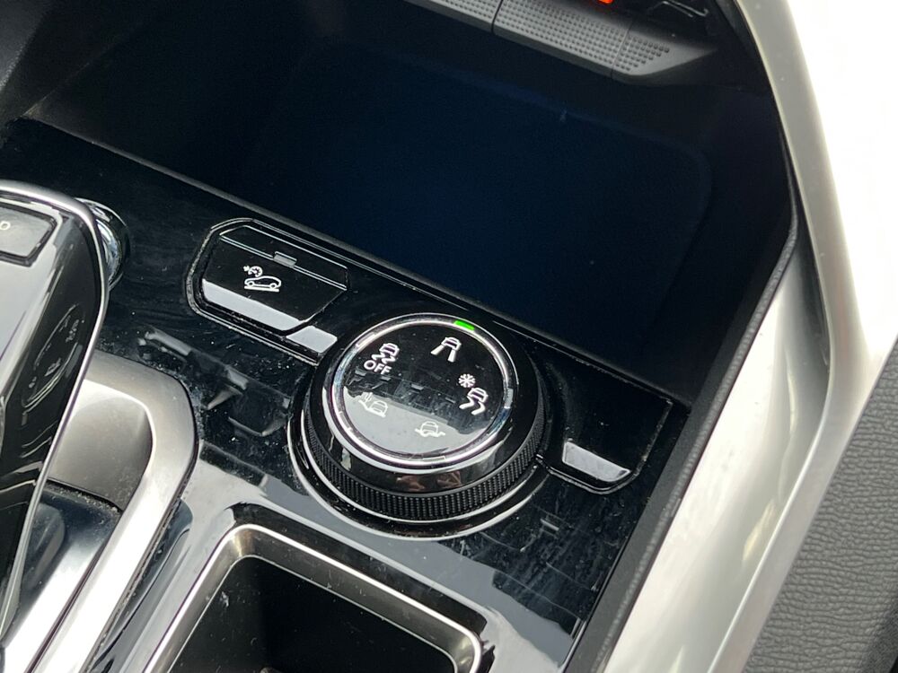 3008 1.2 PURETECH 130ch CROSSWAY EAT8 - SUIVI COMPLET PEUGEOT 2019 occasion 57600 Forbach