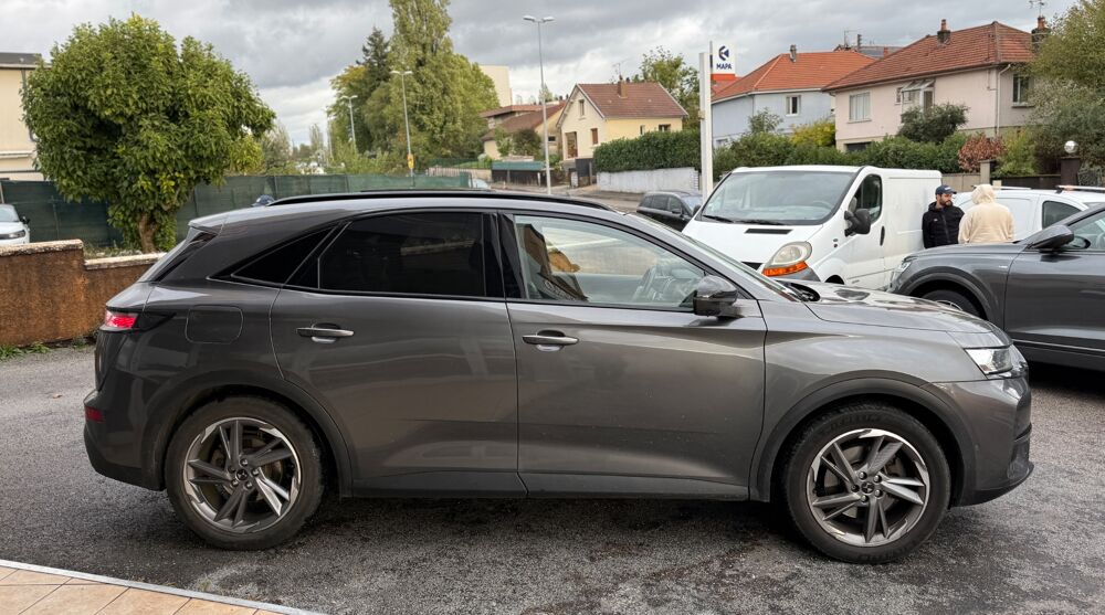 DS3 1.6 300 CH PHEV HYBRID 13.2KWH RIVOLi 4X4 BVA 2022 occasion 25000 Besan&ccedil;on