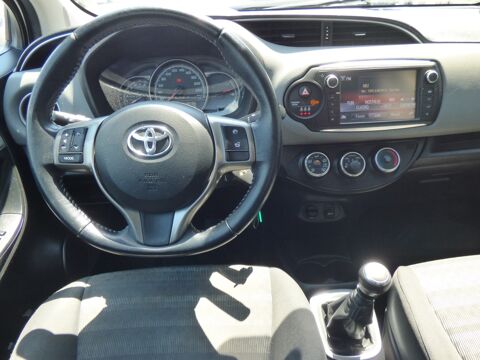 Yaris 1.3 VVTI 100 DYNAMIC GARANTIE CONSTRUCTEUR 1 AN 2017 occasion 33210 Maz&egrave;res