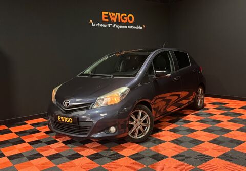Toyota Yaris 1.3 VVTI 100CH STYLE BVA / TOIT PANORAMIQUE / CAMERA DE RECU 2012 occasion Quimper 29000
