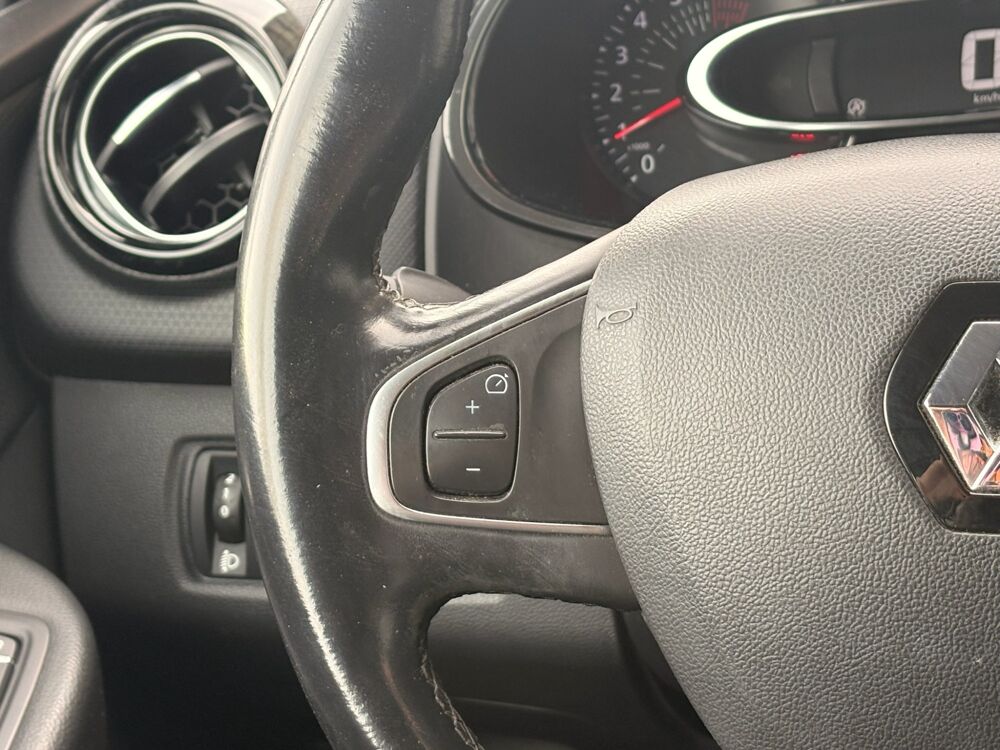 Clio ESTATE 1.2 TCE 120 ch ENERGY INTENS BVA 2018 occasion 64320 Idron