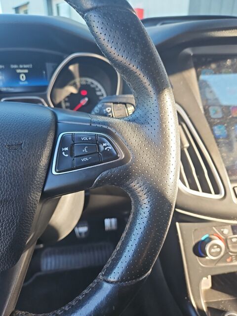 Focus 2.0 ECOBOOST 250 ST START-STOP FLEXIFUEL PACK HIVER/PERFORMA 2016 occasion 38590 Saint-&Eacute;tienne-de-Saint-Geoirs