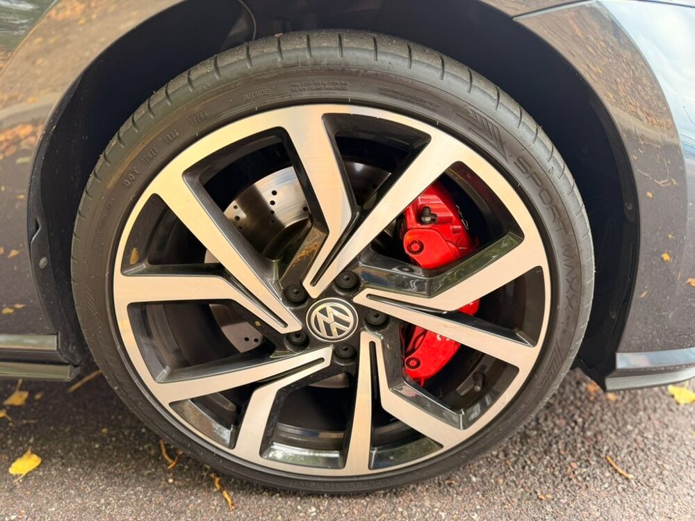 Golf 2.0 TSI 230Ch BLUEMOTION GTI DSG BVA - CAMERA DE RECUL - TOI 2018 occasion 76150 Saint-Jean-du-Cardonnay