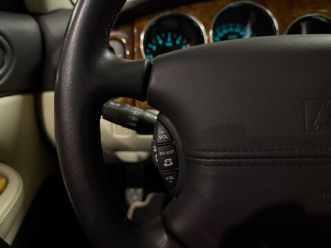 XKR COUPE 4.2 395CH S SUPERCHARGED BVA SPIRIT OF LEGEND/ 1ERE MA 2006 occasion 78125 Gazeran