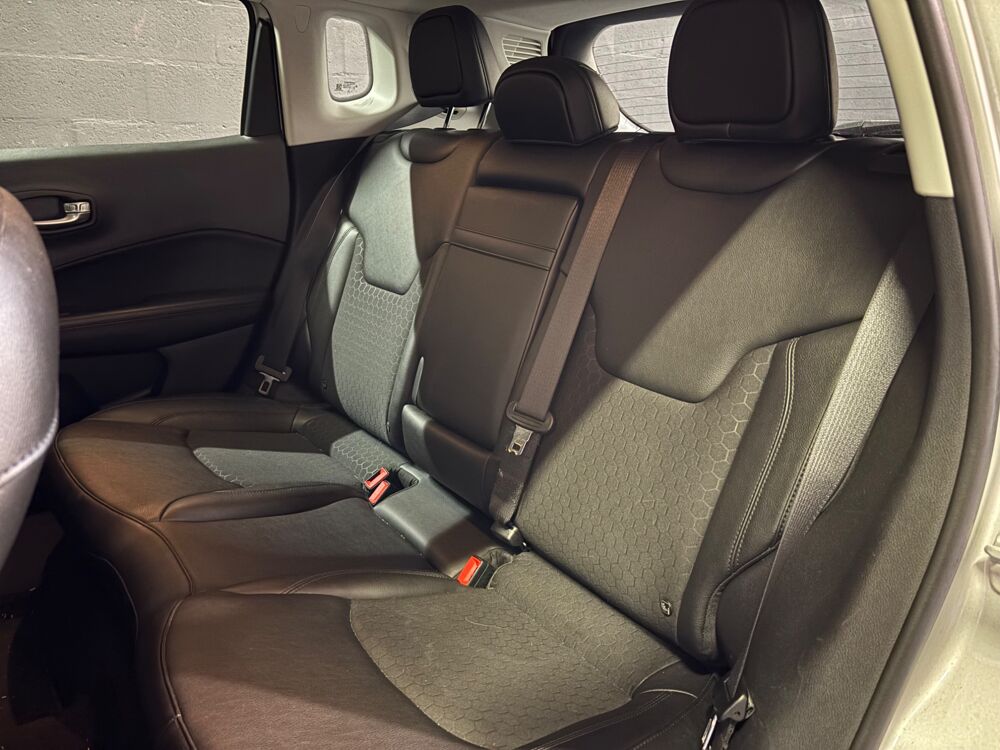 Compass 1.6 MULTIJET 120ch BROOKLYN EDITION 2WD/ CARPLAY/ CAMERA REC 2021 occasion 78125 Gazeran