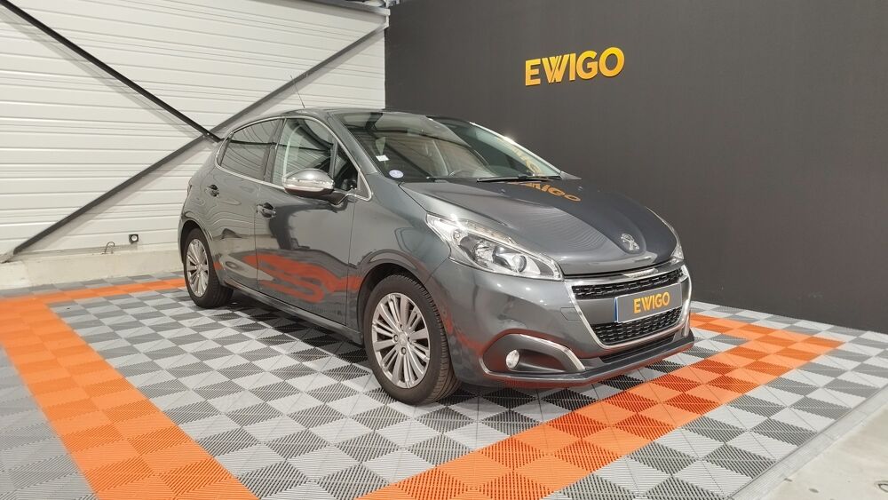 208 PHASE I 1.2 110CV ALLURE / DISTRIBUTION OK / CLIMATISATION A 2017 occasion 17430 Tonnay-Charente