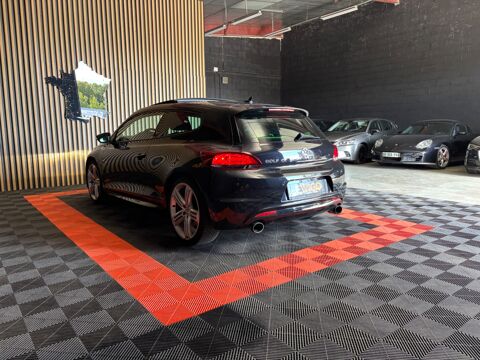Scirocco R 2.0 TSI 265 Ch - Deuxi&egrave;me mains - Toit ouvrant - Si&egrave;ges ch 2010 occasion 44220 Cou&euml;ron
