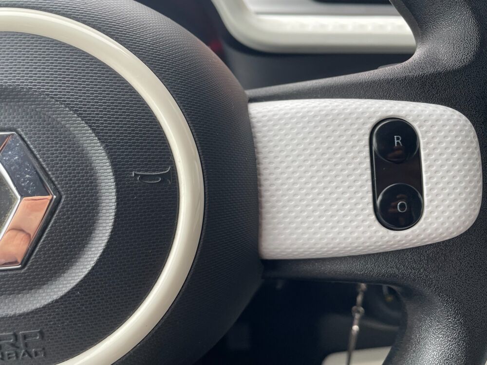 Twingo 1.0 SCE 70 ch LIMITED 2018 occasion 64320 Idron