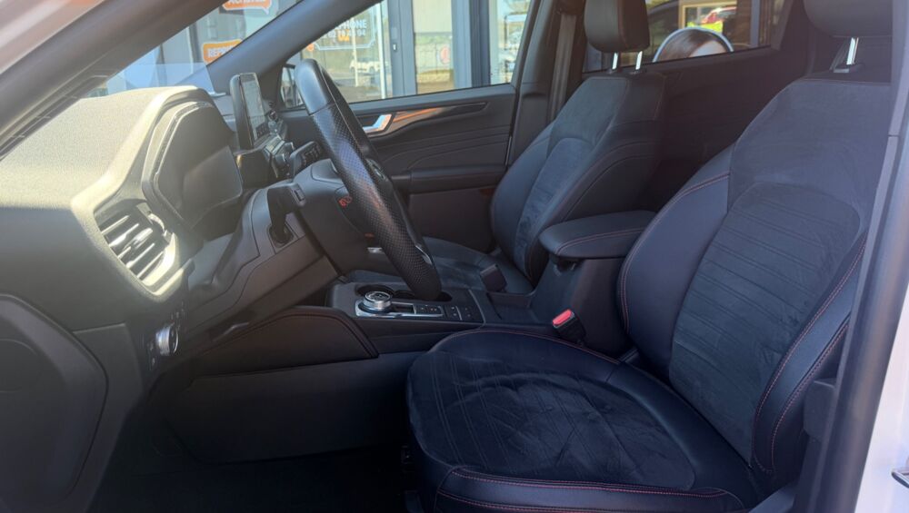 Kuga 2.5 DURATEC 225 CH PHEV ST-LINE + CAMERA DE RECUL + CARPLAY 2024 occasion 97410 Saint-Pierre