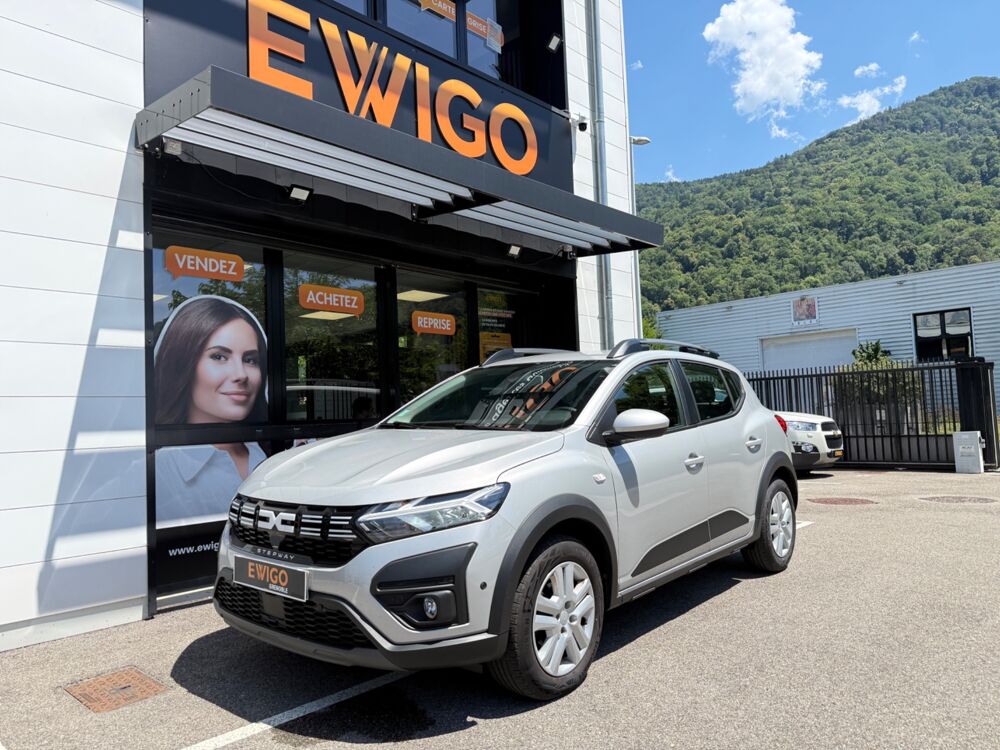 Sandero STEPWAY EXPRESSION 1.L 100ch ESS/GPL APPLE CARPLAY CAMERA 2023 occasion 38420 Le Versoud