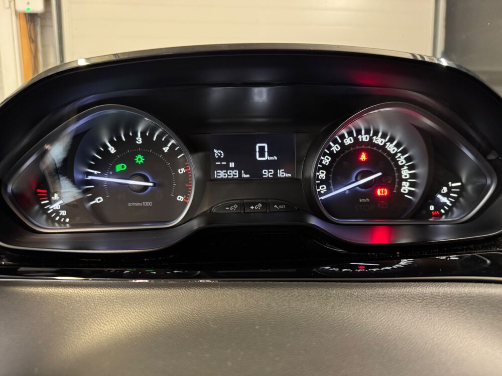 208 GENERATION-I 1.5 BLUEHDI 100ch SIGNATURE 1ERE MAIN/ CARPLAY/ 2018 occasion 78125 Gazeran
