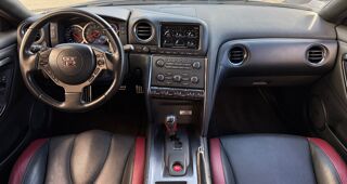 GT-R (2) 3.8 V6 530 BLACK EDITION + ORIGINE FR + SUIVI COMPLET + 2011 occasion 54000 Nancy