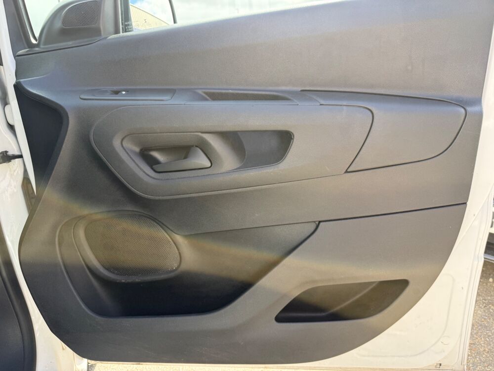 Berlingo 1.6 BLUEHDI 100Ch CONFORT - CAM&Eacute;RA DE RECUL - CLIMATISATION 2019 occasion 27000 &Eacute;vreux