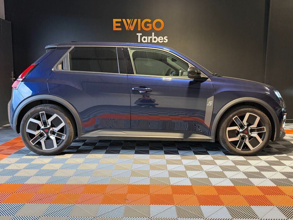 R5 E-TECH 150 ch 52KWH CONFORT TECHNO - 1&Egrave;RE MAIN 2025 occasion 65290 Juillan