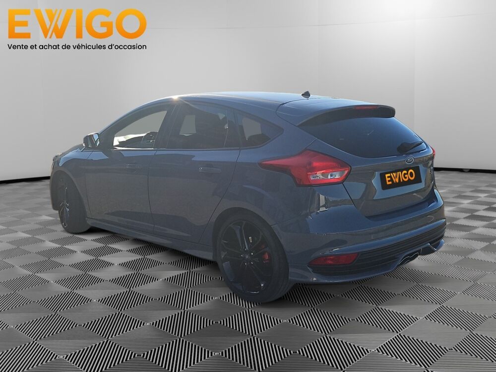 Focus 2.0 ECOBOOST 250 ST START-STOP FLEXIFUEL PACK HIVER/PERFORMA 2016 occasion 38590 Saint-&Eacute;tienne-de-Saint-Geoirs