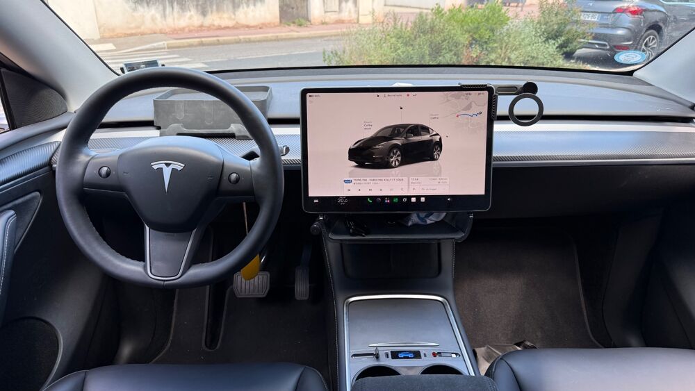 Model Y STANDARD 264cv 60KWH BVA - SOH 92% - 1ER MAIN - TVA NON RECU 2023 occasion 69150 D&eacute;cines-Charpieu