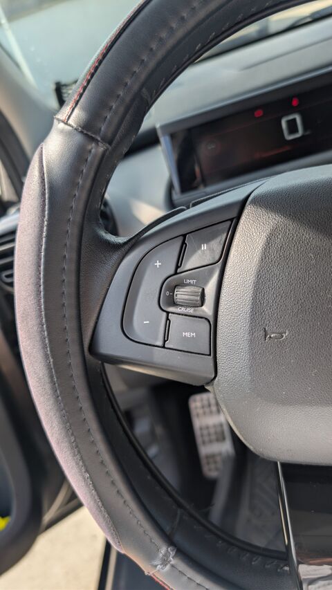 C4 cactus 1.2 PURETECH 130 ch SHINE + BARRE ET COFFRE DE TOIT 2018 occasion 42160 Andr&eacute;zieux-Bouth&eacute;on