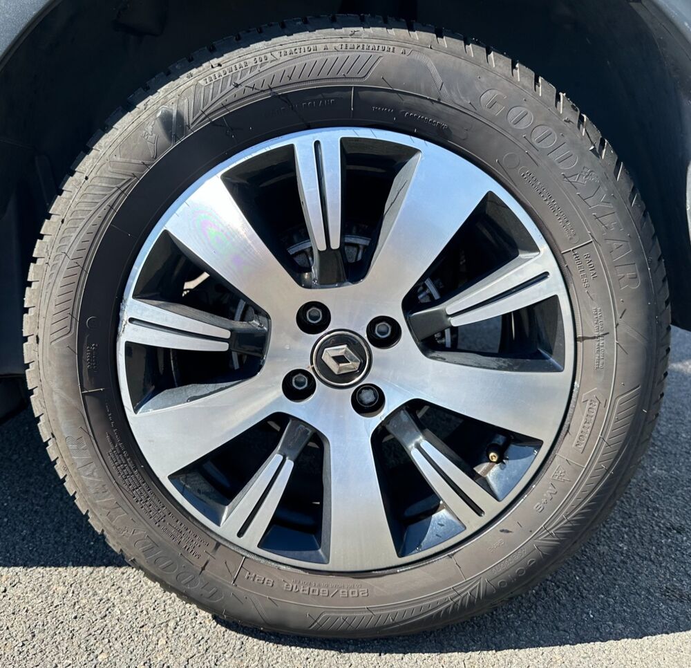 Captur 1.5 DCI 90 CH / BUSINESS / RADAR AR - GPS - REGUL - BLUETOOT 2018 occasion 44220 Cou&euml;ron