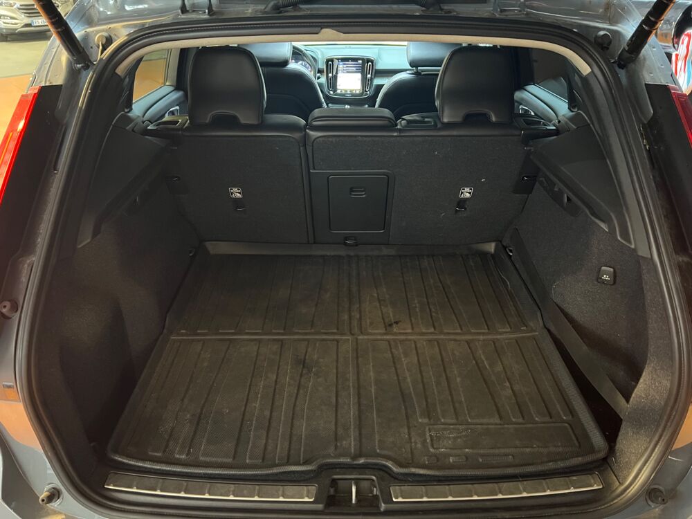 XC40 2.0 D4 190 INSCRIPTION AWD GEARTRONIC BVA // TOIT OUVRANT // 2019 occasion 33320 Eysines