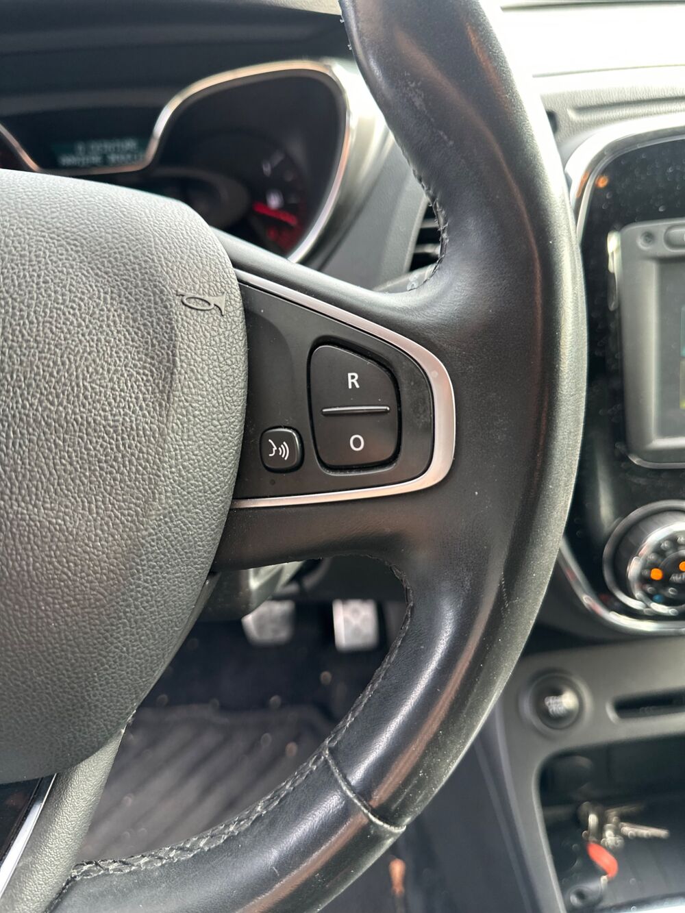Captur 1.5 DCI 110 ENERGY INTENS START-STOP 2016 occasion 25000 Besan&ccedil;on