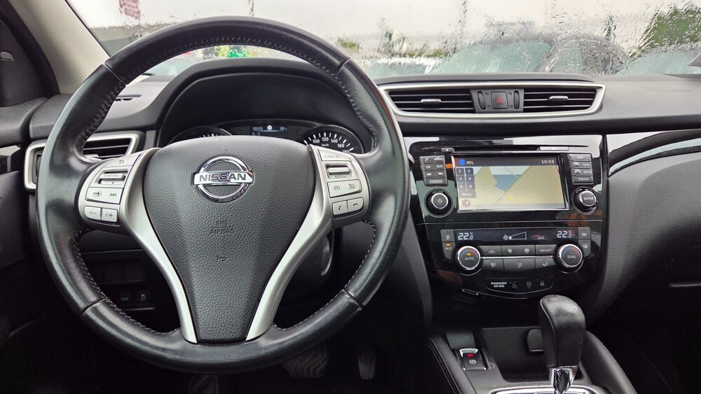Qashqai 1.2 DIGT 115ch TEKNA 2WD X-TRONIC - CAMERA 360 - TOIT PANO - 2015 occasion 27000 &Eacute;vreux
