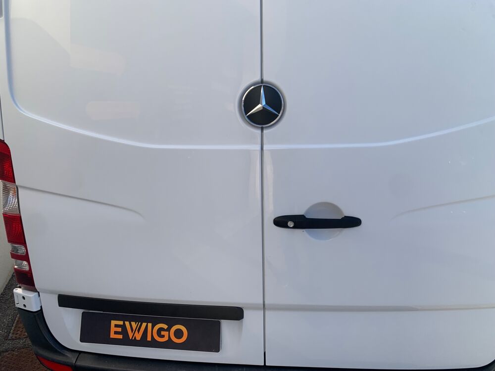 Sprinter FOURGON 37s 3.0 219 CDI Turbo 190cv 3T0 L2H2 2011 occasion 69420 Ampuis