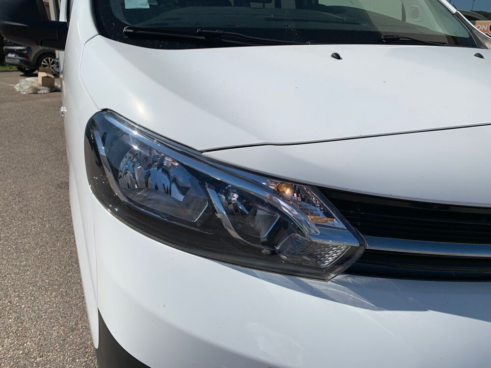 Proace city 1.5 D4D 120cv L2 SHUTTLE COOL CONFORT / DOUBLE PORTE LATERAL 2022 occasion 69420 Ampuis
