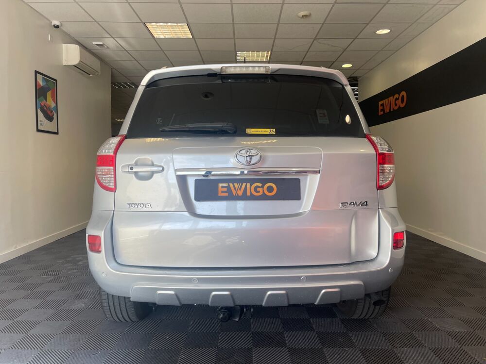 RAV 4 2.2 D4D DCAT 150 ch VXE GPS 4X4 BVA + TOIT OUVRANT + INSTALL 2009 occasion 21850 Saint-Apollinaire