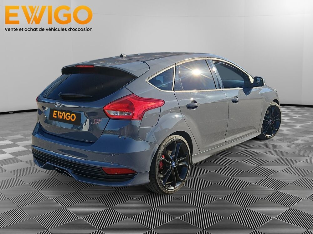 Focus 2.0 ECOBOOST 250 ST START-STOP FLEXIFUEL PACK HIVER/PERFORMA 2016 occasion 38590 Saint-&Eacute;tienne-de-Saint-Geoirs