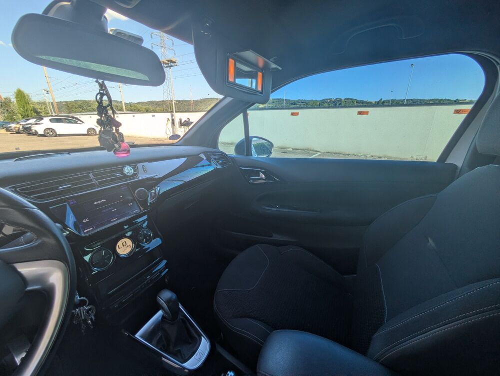 DS3 1.2 PURETECH 110cv CONNECTED CHIC BVA / MOTEUR CHANGEE CITRO 2016 occasion 69420 Ampuis