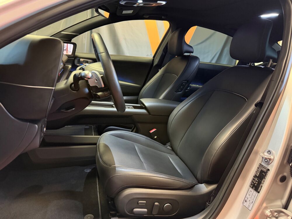 Ioniq 6 ELECTRIC 325 Ch FULL OPTION / RETRO CAMERA / TOIT OUVRANT / 2023 occasion 24750 Tr&eacute;lissac