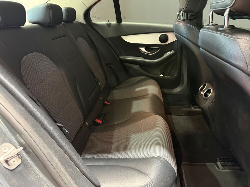 Classe C 200d 136 EXECUTIVE 7G-TRONIC / ENTRETIEN CONSTRUCTEUR 2018 occasion 29000 Quimper