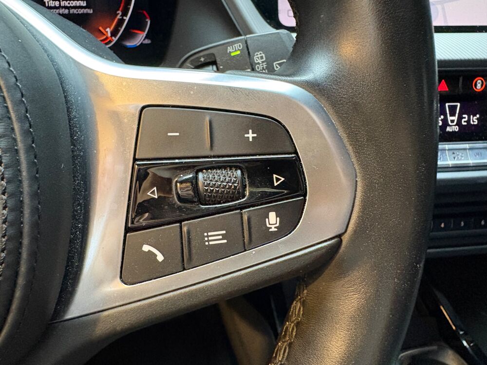 S&eacute;rie 1 1.5 118I 140CH M-SPORT // TOIT OUVRANT // HARMAN KARDON // C 2019 occasion 33320 Eysines