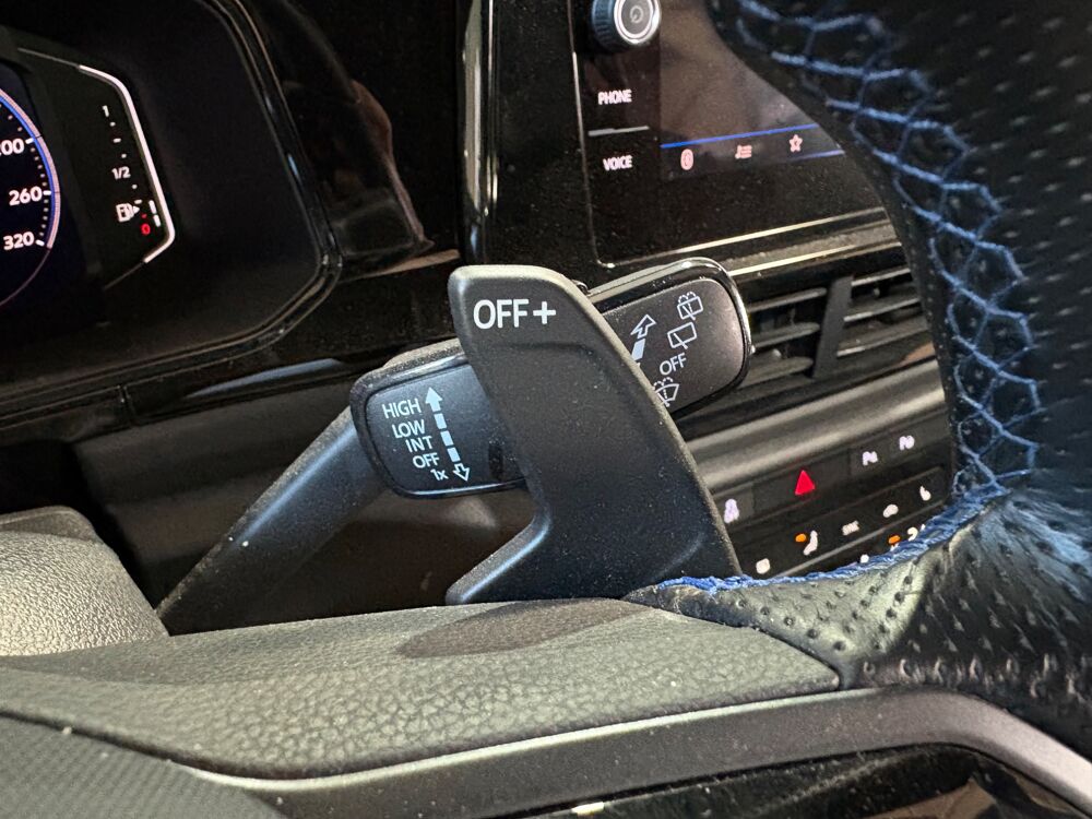 T-ROC 2.0 TSI 300 CH R 4MOTION DSG / TOIT OUVRANT / CARTE GRISE FR 2024 occasion 29000 Quimper