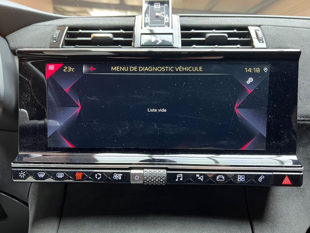 DS3 1.6 180 PERFORMANCE LINE EAT 8 BVA // SELLERIE ALCANTARA // 2019 occasion 33320 Eysines