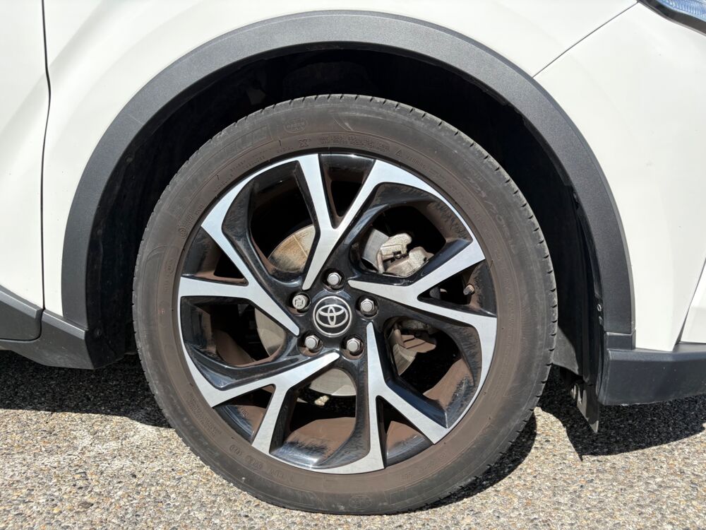 C-HR 1.8 140H 100 CH HYBRID FULL-HYBRID 0.85KWH DYNAMIC 4X2 BVA 2022 occasion 47000 Agen