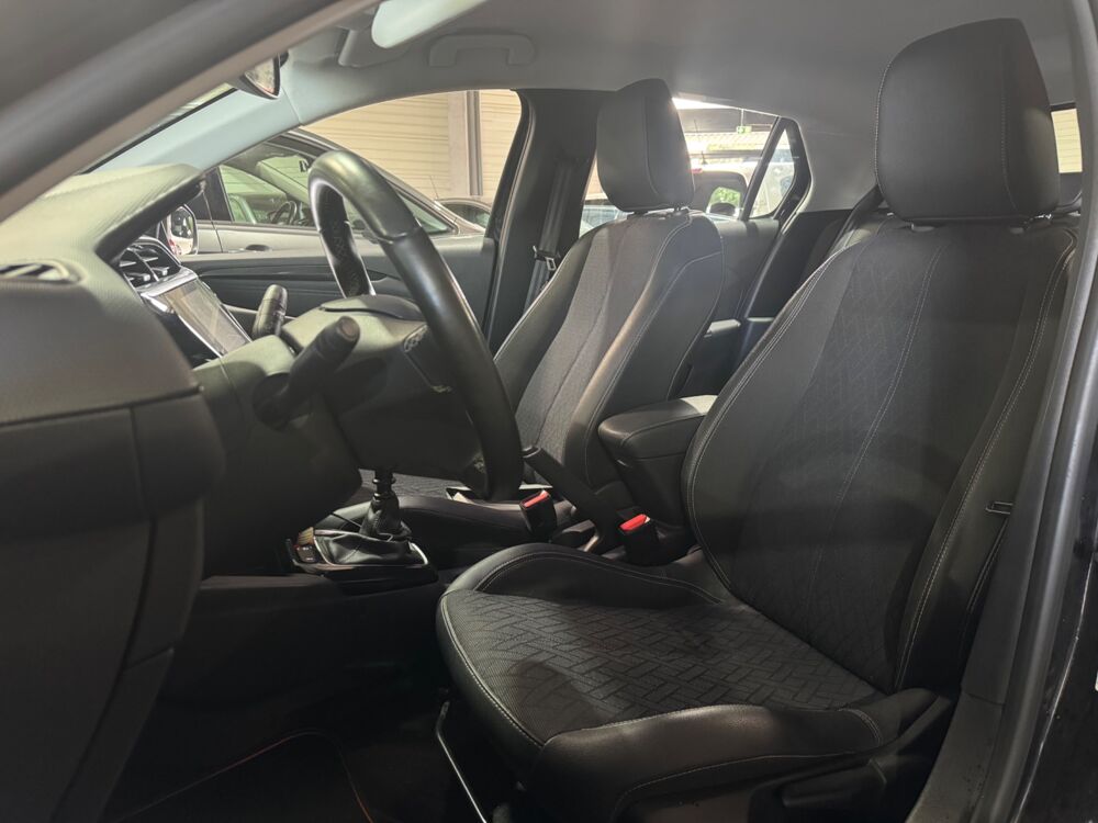 Corsa 1.2 T 100 CH ELEGANCE / CAM&Eacute;RA 360 / CARPLAY 2021 occasion 29000 Quimper